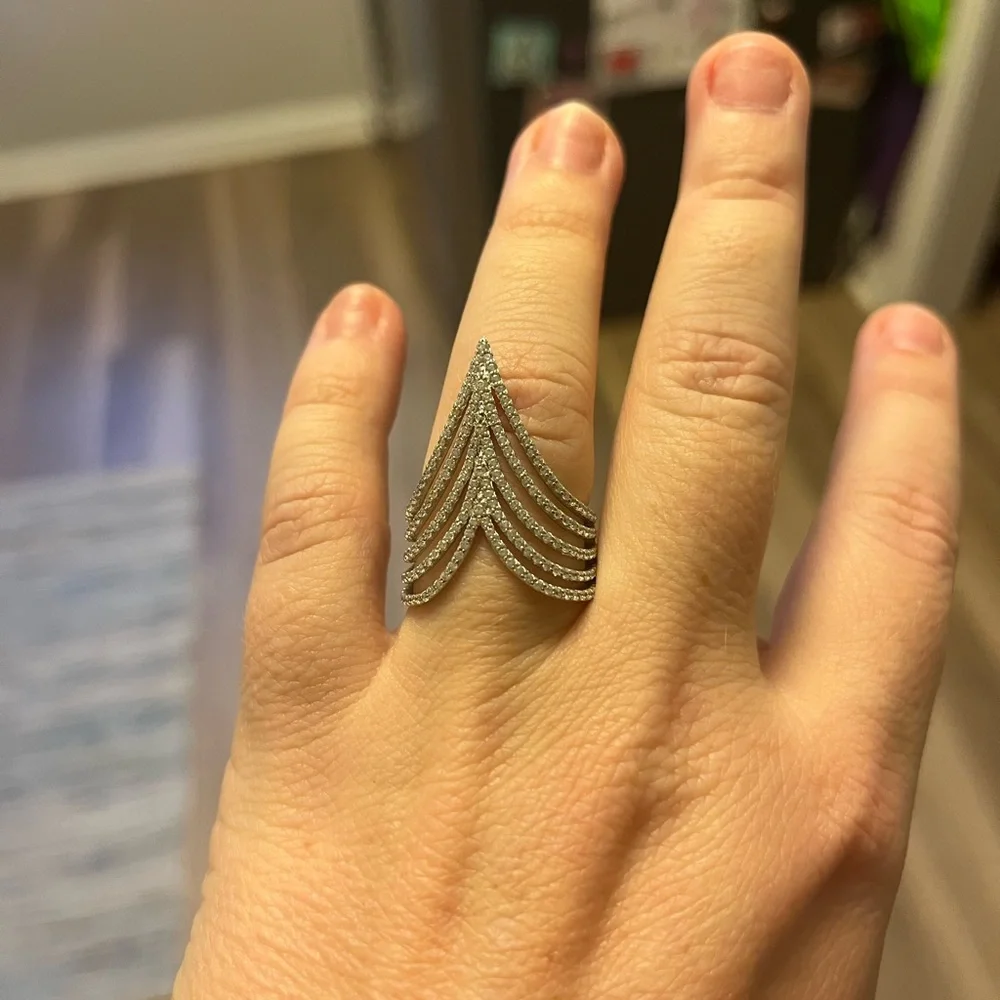 LAFONN SIMULATED DIAMOND 5 ROW DEEP V RING - Picture 2 of 5